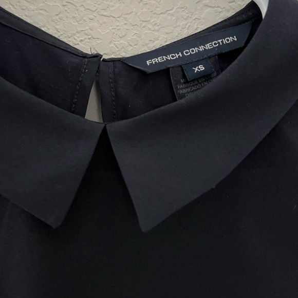 FRENCH CONNECTION Navy blouse Peter Pan collar short sleeve XS - Picture 2 of 3